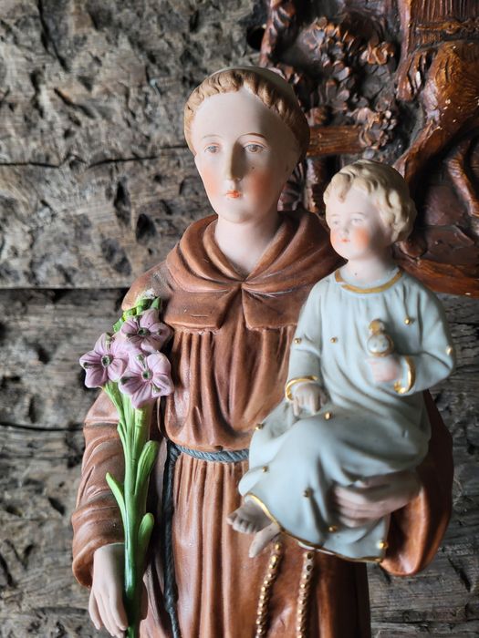 Biskwitowa figurka Święty Antoni z Padwy