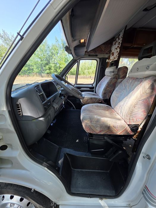 Autocaravana Fleurette Le Morillon 2.5D | 5 Lugares | Cama de Teto | Toldo