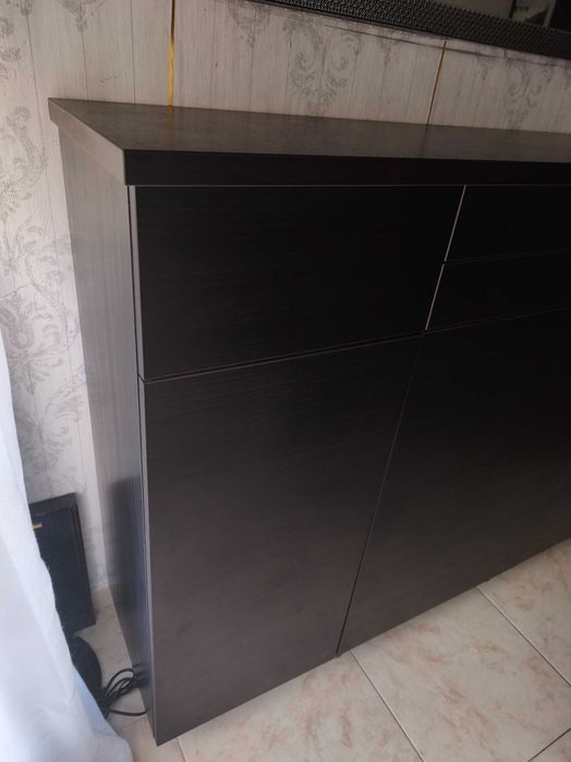 Móvel aparador preto