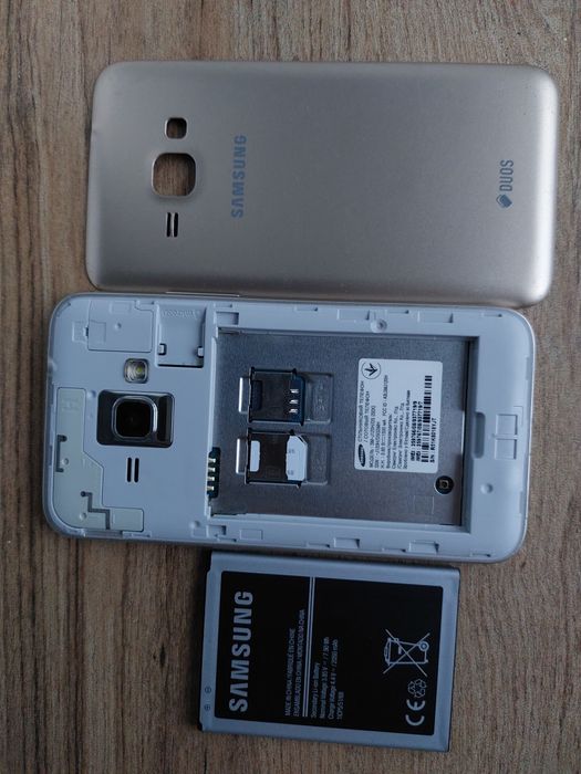 Продається Samsung Galaxy J1(J120H)—Дуо‑SIM, компактний і практичний