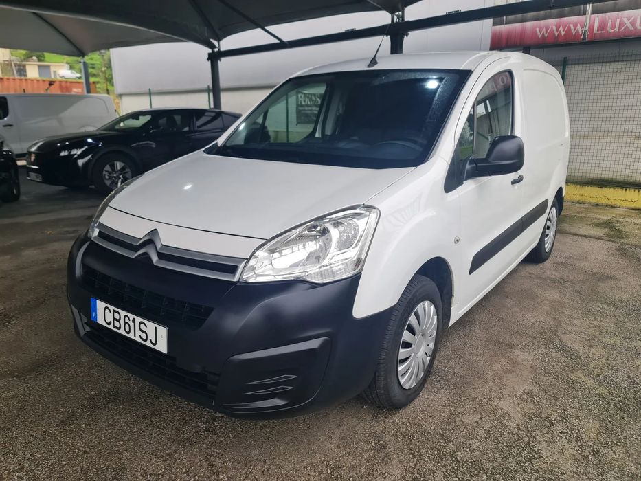Citroën BERLINGO 1.6Hdi 100CV * 3lug/ GPS/Ac/ c/IVA dedutível *