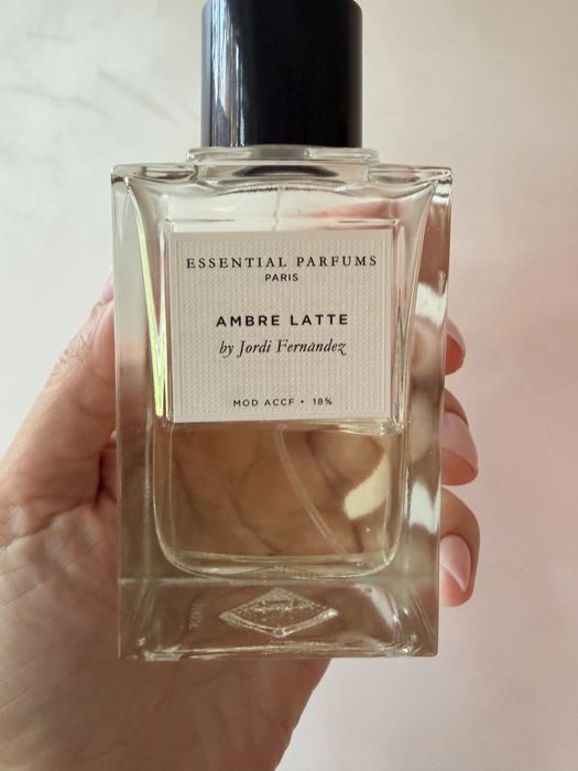 Amber Latte Essential Parfums 40 мл