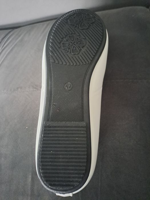 Białe buty Nowe komunia/wesele