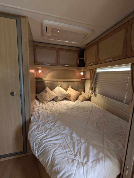 RESERVADA Caravana / impecável/quarto separado levo ao local