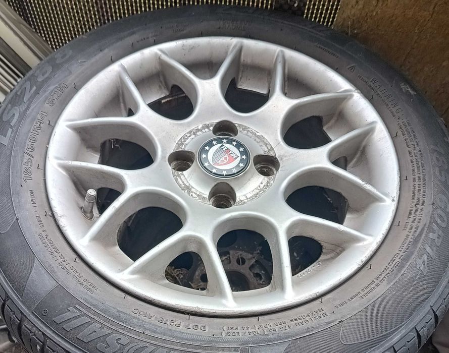 Felgi aluminiowe 14 cali komplet 4 sztuki rozmiar 4x98