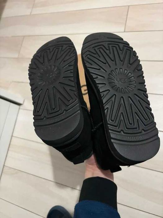 UGG Classic Ultra mini R.37