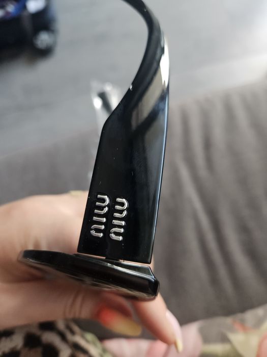 Okulary przeciwsłoneczne miu miu