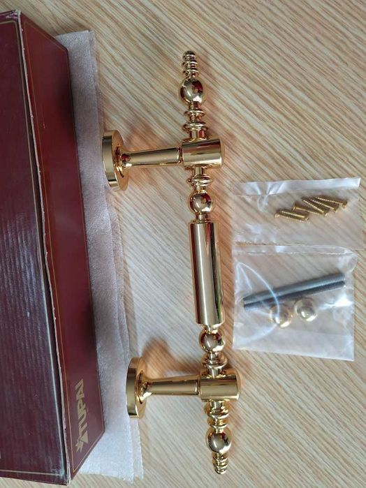 Puxador/Asa para porta- Marca TUPAI - Novo