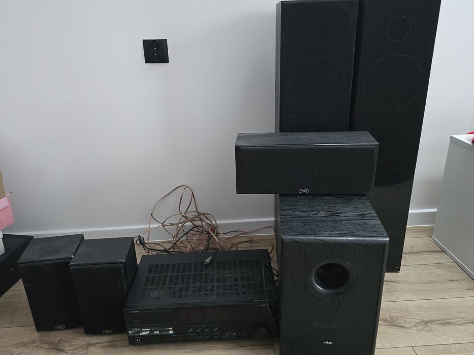 Zestaw Amplituner Yamaha HTR 2866 z głośnikami Prism i Subem Eltax