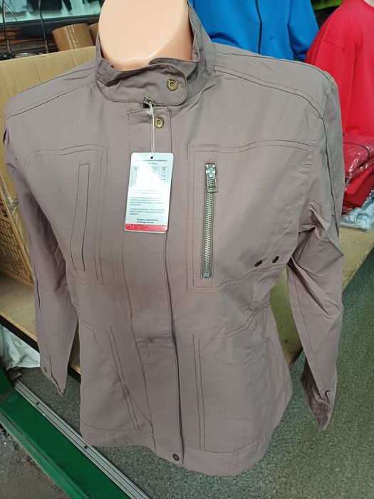 Kurtka damska brązowa cienka XL.