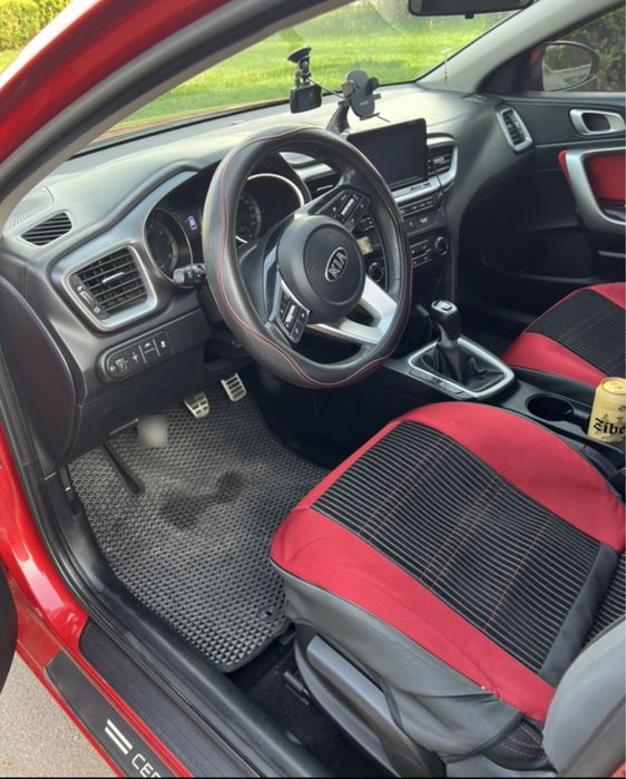 Продам авто Kia Seed