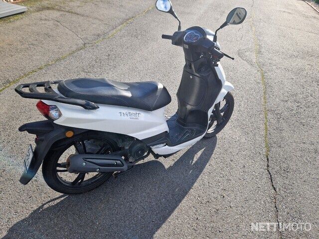PEUGEOT TWEET 125CC mota acidente , 2018 Peças