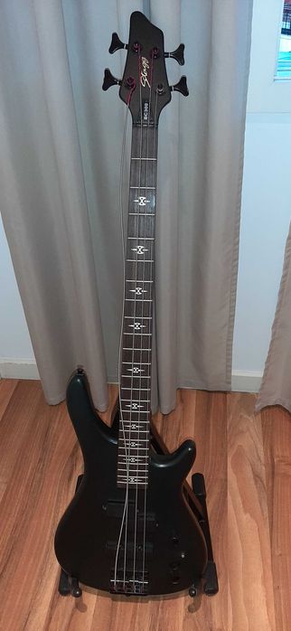 Baixo Eléctrico Stagg BC300-GBK