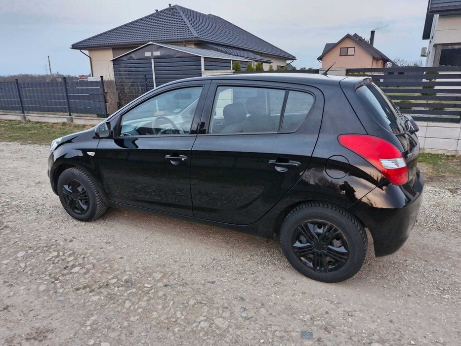 Hyundai 1.2 benzyna Super stan