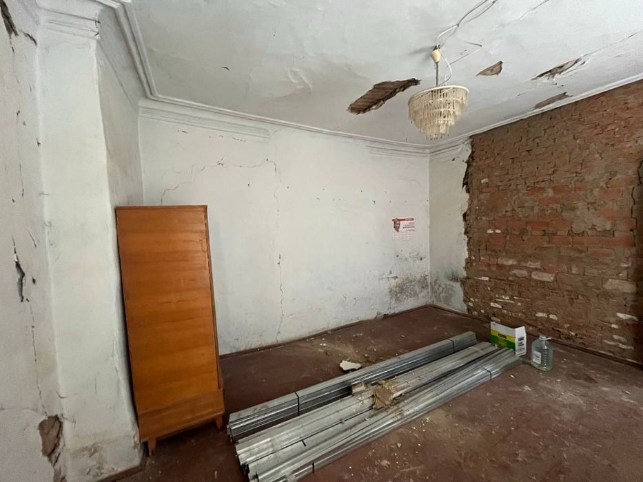 Частина будинку Тараща