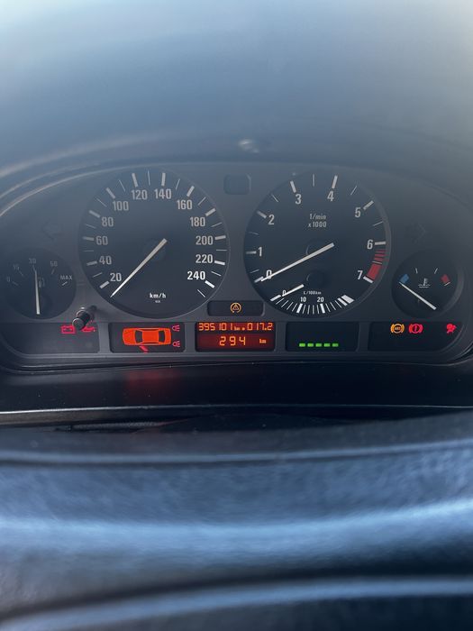 Продаю BMW E39 м52в25