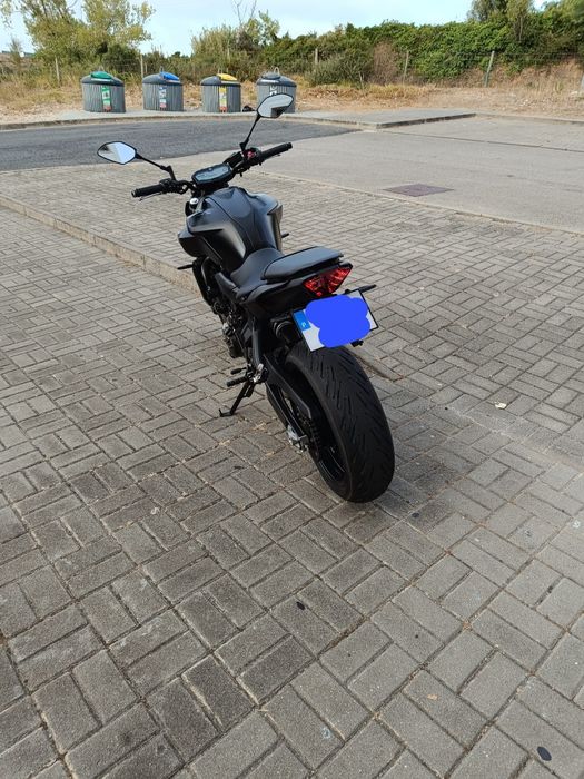 Mota Yamaha MT-07 Acrapovic
