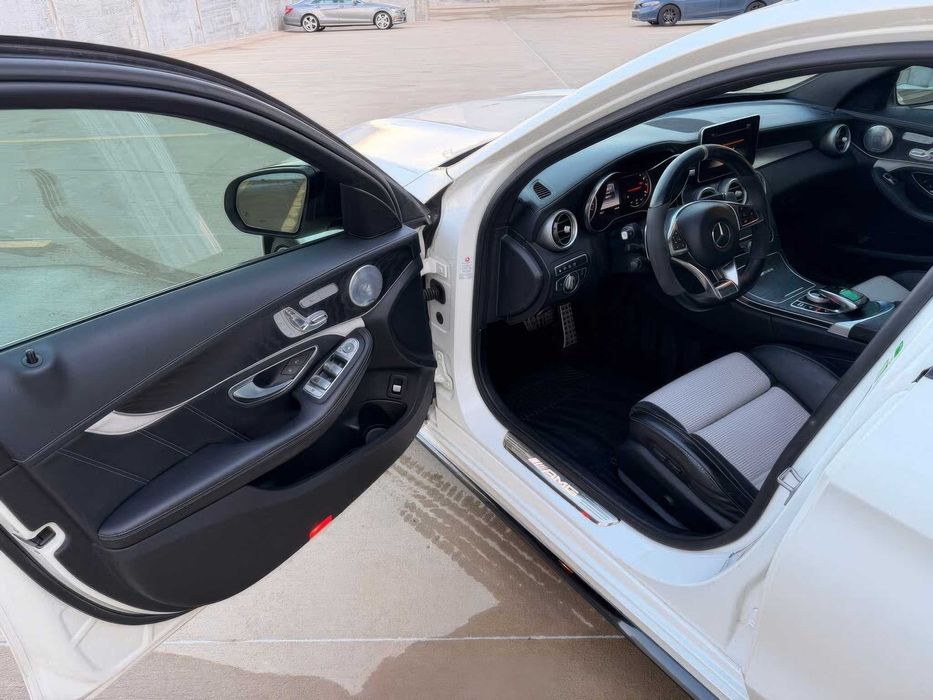 Mercedes-Benz C-Class AMG C 63 S      2017