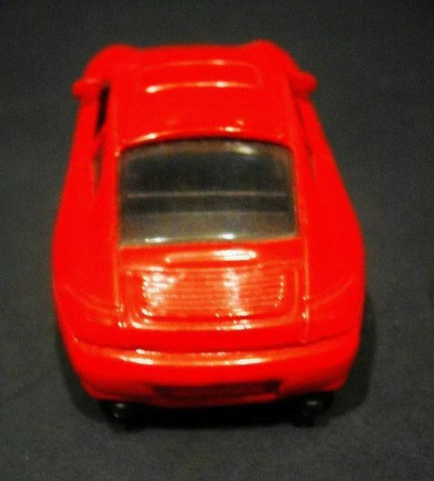 Porsche 911 Carrera ( 996 ) - WELLY 1:64 Diecast