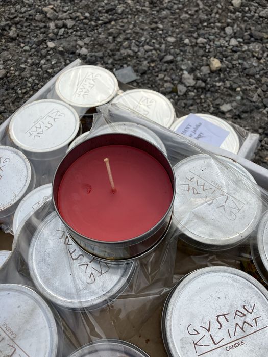 Świeczka w puszce pojemniku Różne zapachy