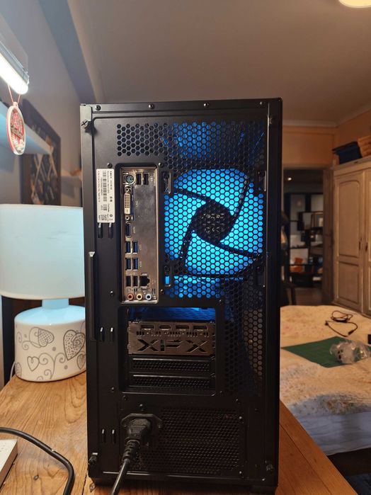 Computador Gaming Ryzen 5500/16GB RAM/RX 5700