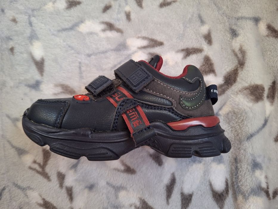 Кросівки для хлопчика, 24 розмір