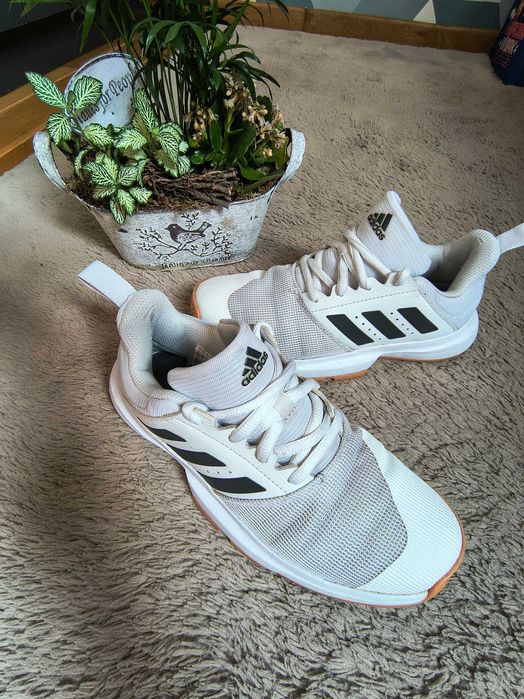 Adidas Buty na siłownię Essence W FU8400 Biały  Rozm.39 1/3