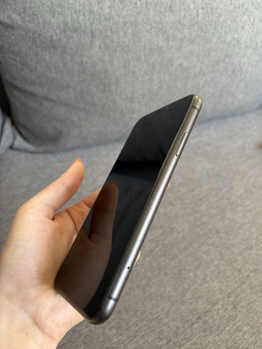 iPhone 11 z uszkodzonym modułem aparatu