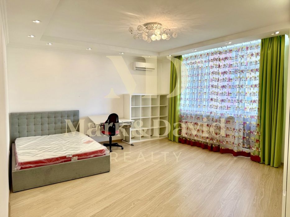 ЖК Сонячна Брама Голосіївський р-н метро ВДНХ квартира 106м2