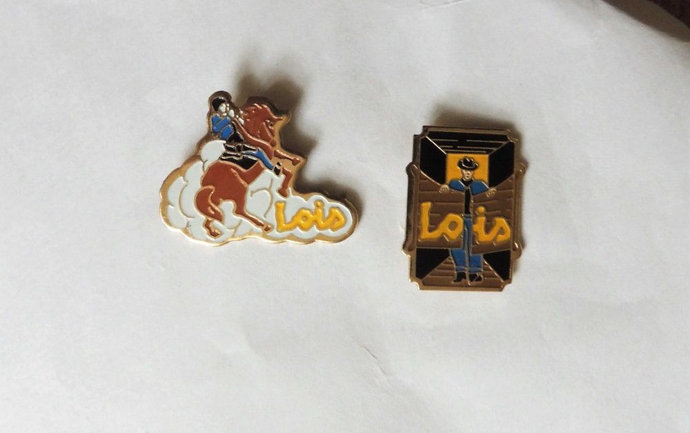 komplet odznak Lois jeans