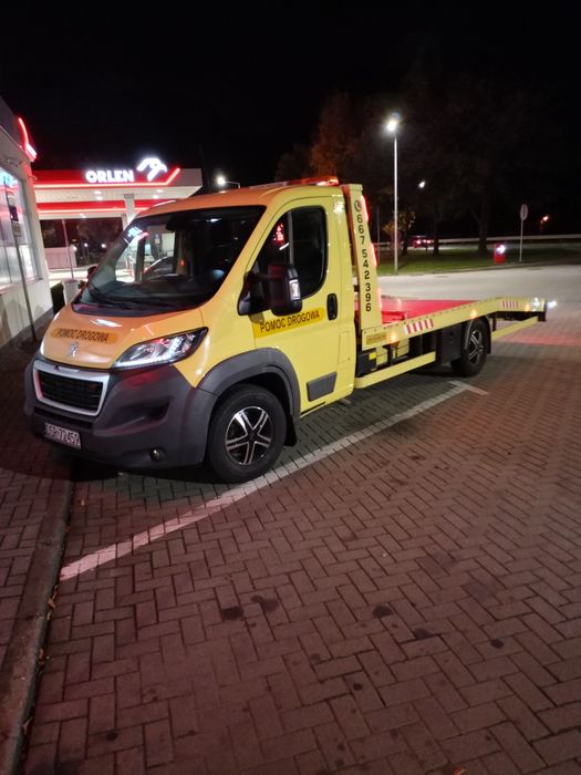 Pomoc drogowa, holowanie,  transport samochodów
