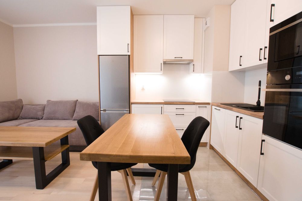 zadbane 35m2, 2 pokoje, garaż