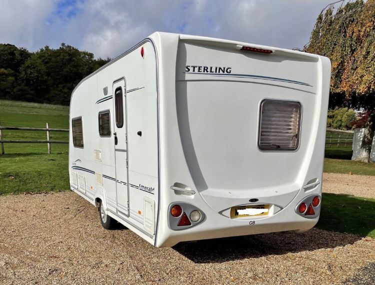 Кемпер караван причіп дача