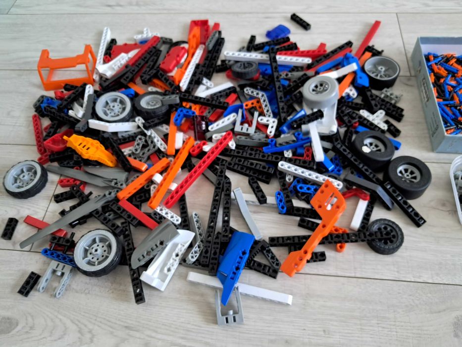 Klocki clemontoni mechanics