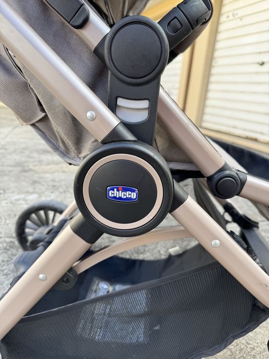 Chicco Stroller482695389035909122