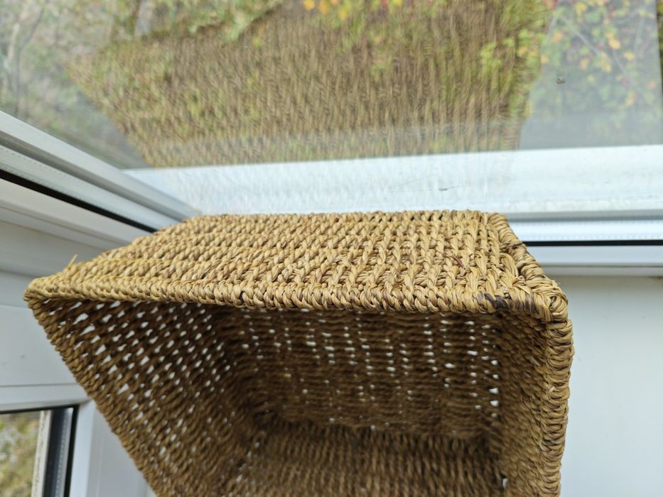 Кошик прямокутний плетений 290 × 290 × 120 мм