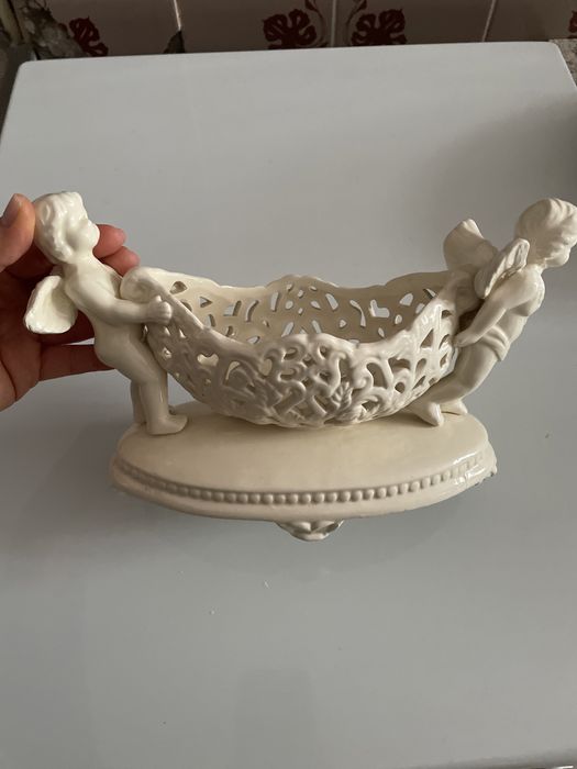 Ceramiczna dekoracyjna misa z aniolkami