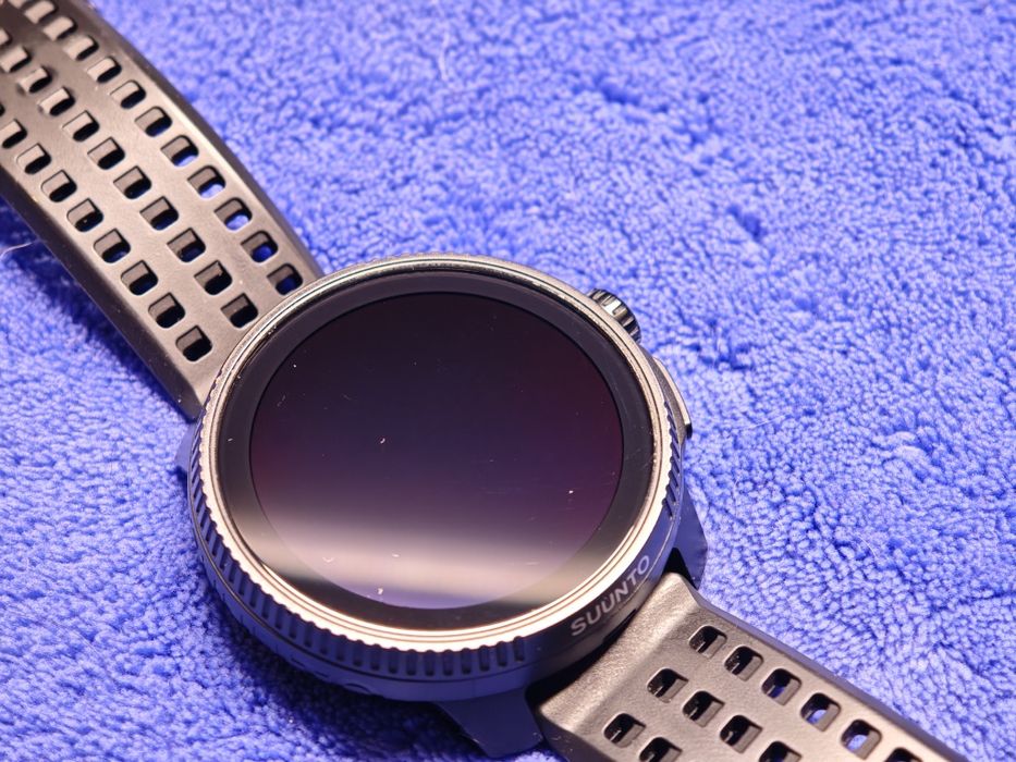 Suunto Race All Black