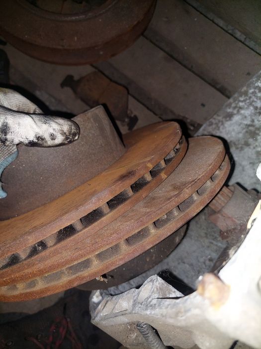 tarcze hamulcowe przod przednie bmw e39 jak nowe