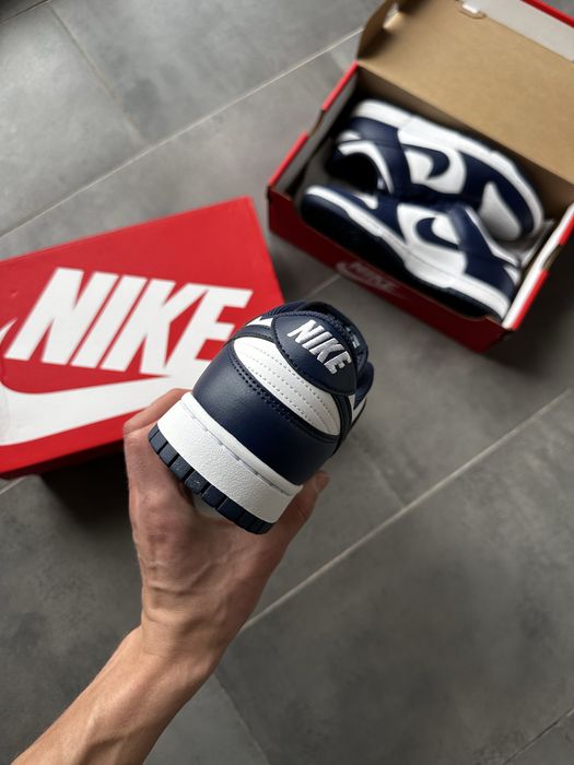 Оригінальні чоловічі кросівки Nike Dunk Low Retro Midnight Navy