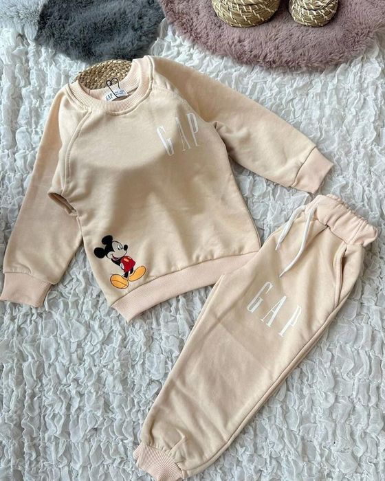 Костюм Gap (Туреччина)