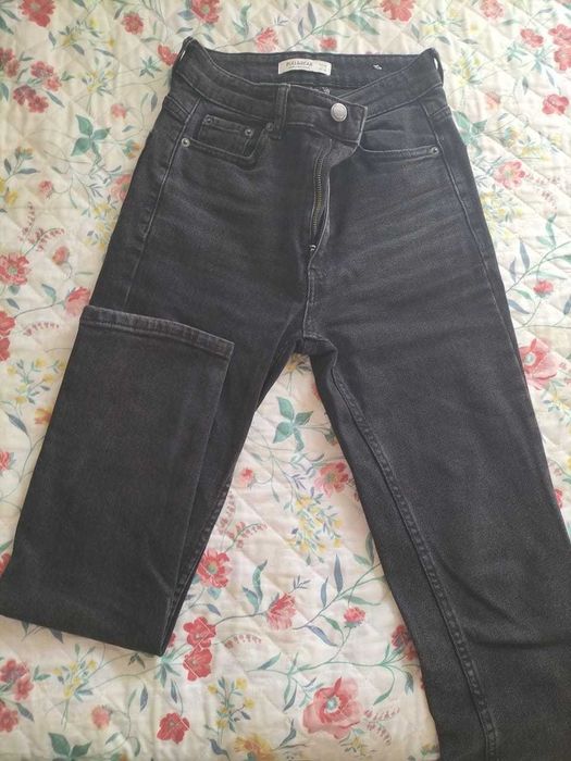 Roupa (calças, sweat)