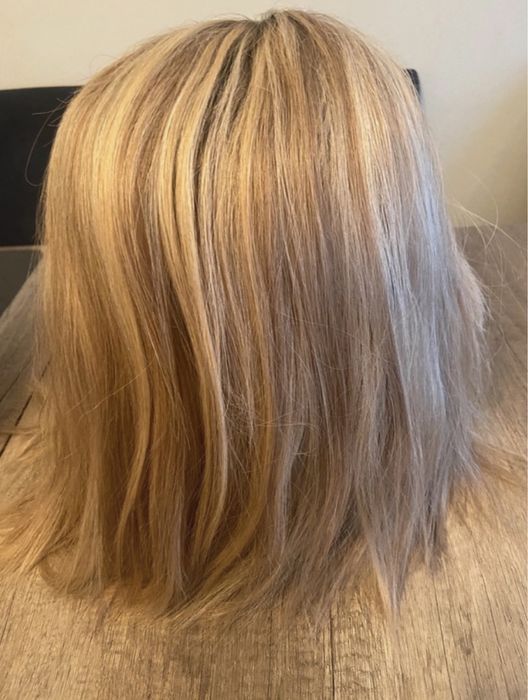 Peruca 100% cabelo natural Charlize - nova