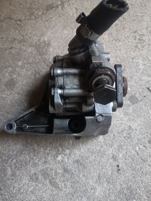 Pompa wspomagania bmw e90 M47 320d