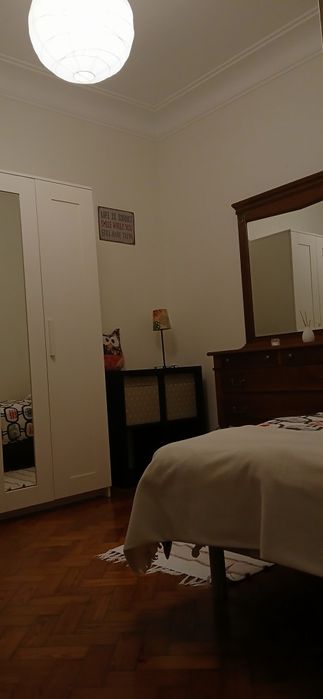 Quarto para arrendar