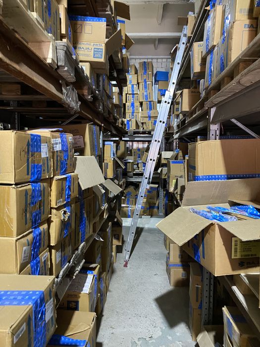 Комплект цепи и звёзд для мотоциклов Bajaj Boxer 125-150 Оригинал