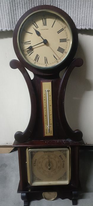 Relógio antigo vintage