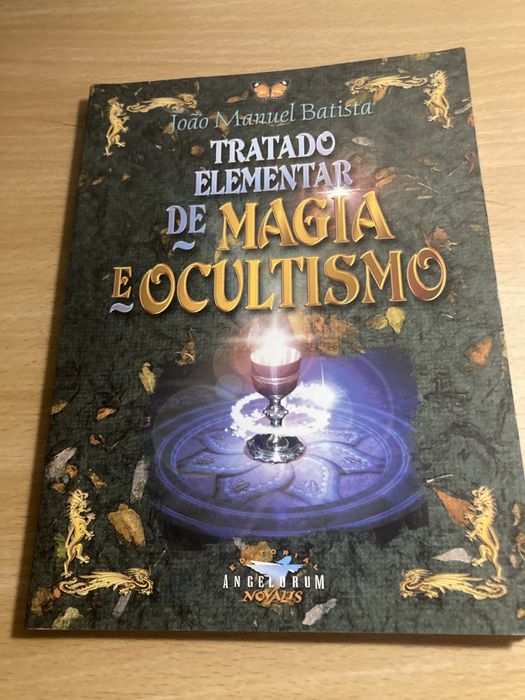 Livro de Esoterismo ou Espiritualidade.