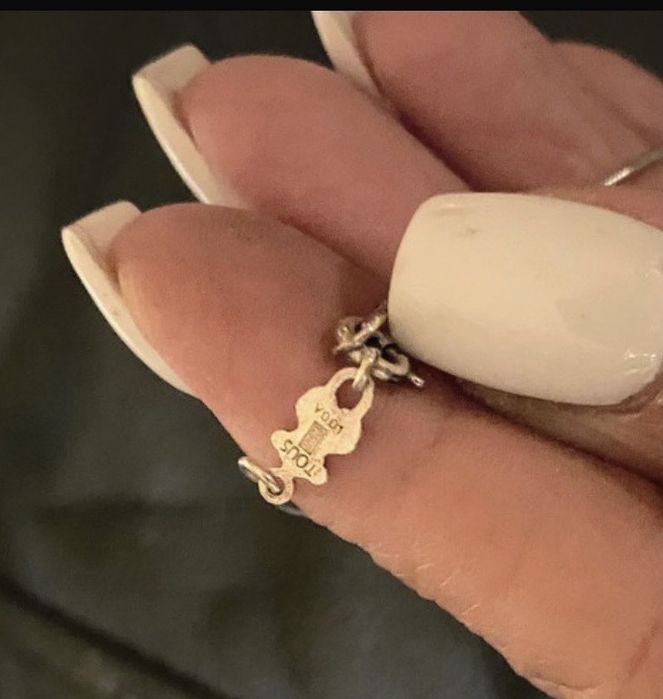 Fio com pendente libélula