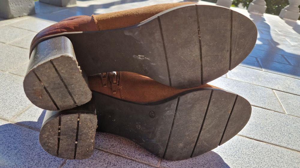 Botas de Senhora Tamanho 38